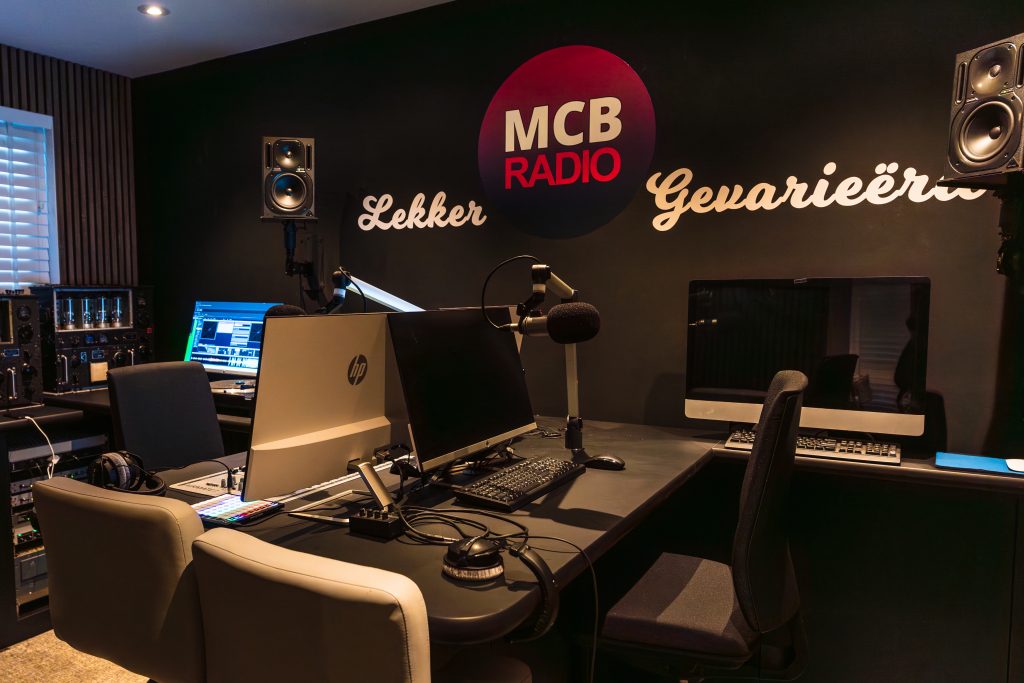 MCB-RADIO-1